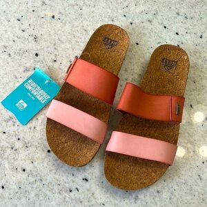 NWT REEF Cushion Vista Sandal